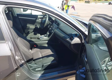 2018 Honda Civic Lx z USA, uszkodzony, nr VIN 2HGFC2F53JH567883